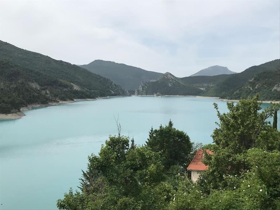 La Maison Des Pins Saint-Julien-du-Verdon Buitenkant foto