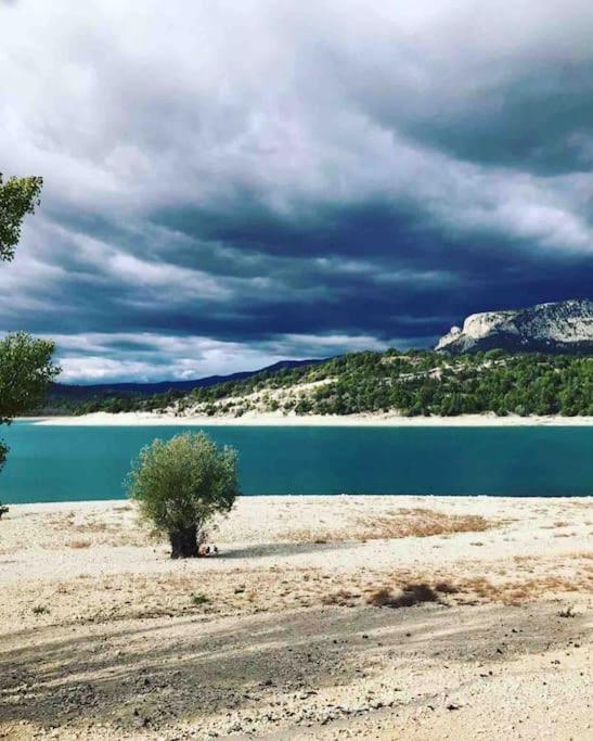 La Maison Des Pins Saint-Julien-du-Verdon Buitenkant foto